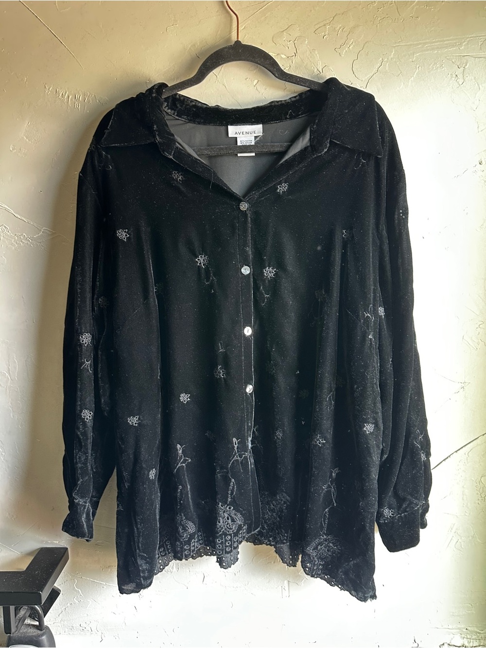 Avenue Black Velour Embroidered Blouse Whimsigoth Dark Romantic Gothic Top 22/24